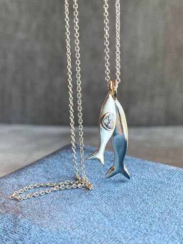 Lykkefisk, sølv, gull og diamanter